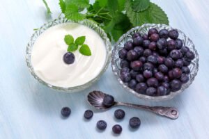 5 Protein Breakfasts to Start Your Day - High-Greek Yogurt Protein Bowl